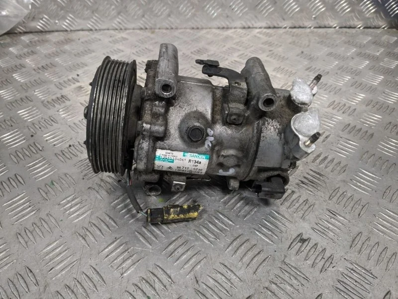 Компрессор кондиционера Citroen C4 1.6