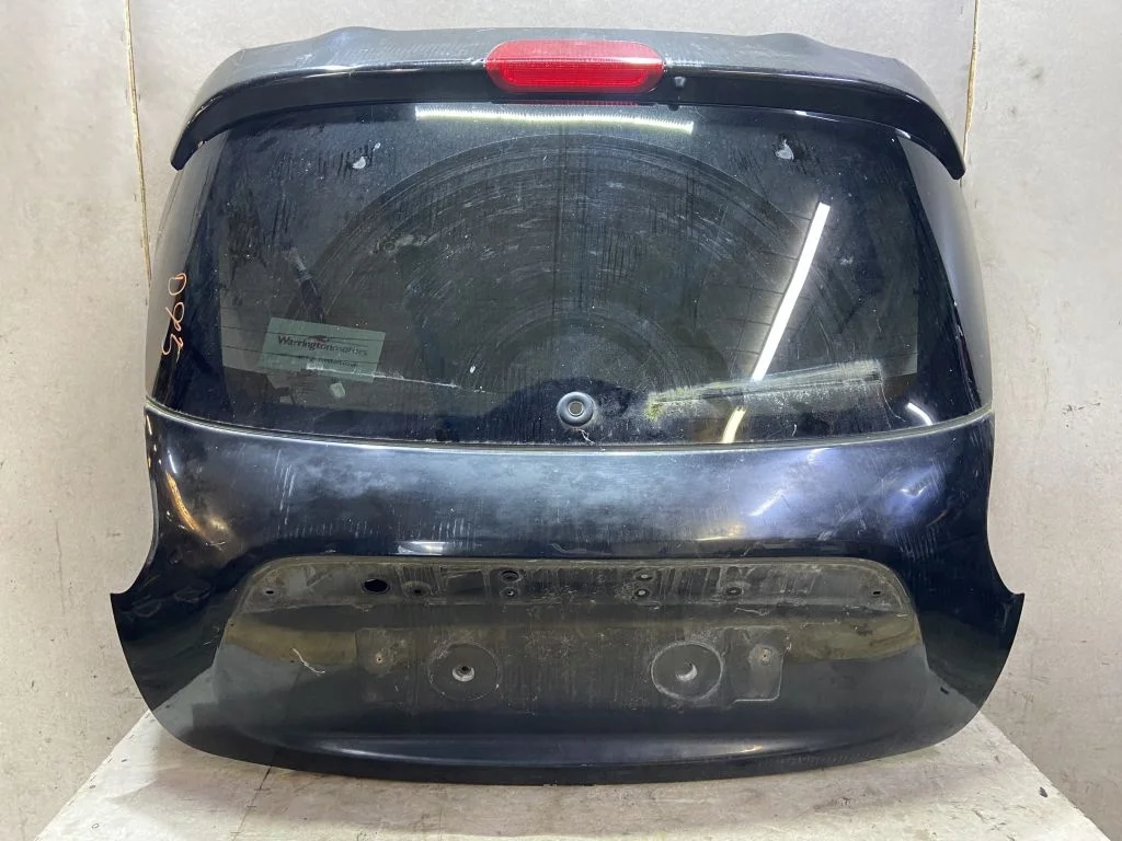 Дверь багажника Nissan Juke F15 Жук Ф15 K01001KAME
