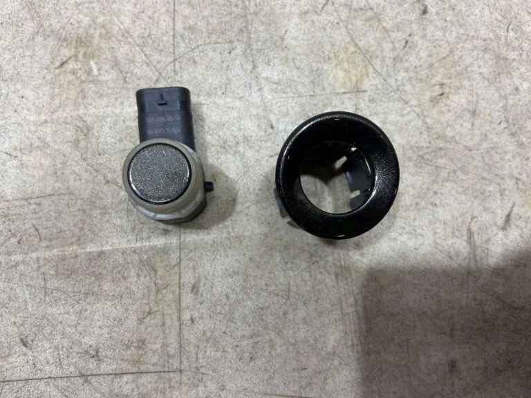 Датчик парковки парктроник Nissan X-Trail T32 3pin