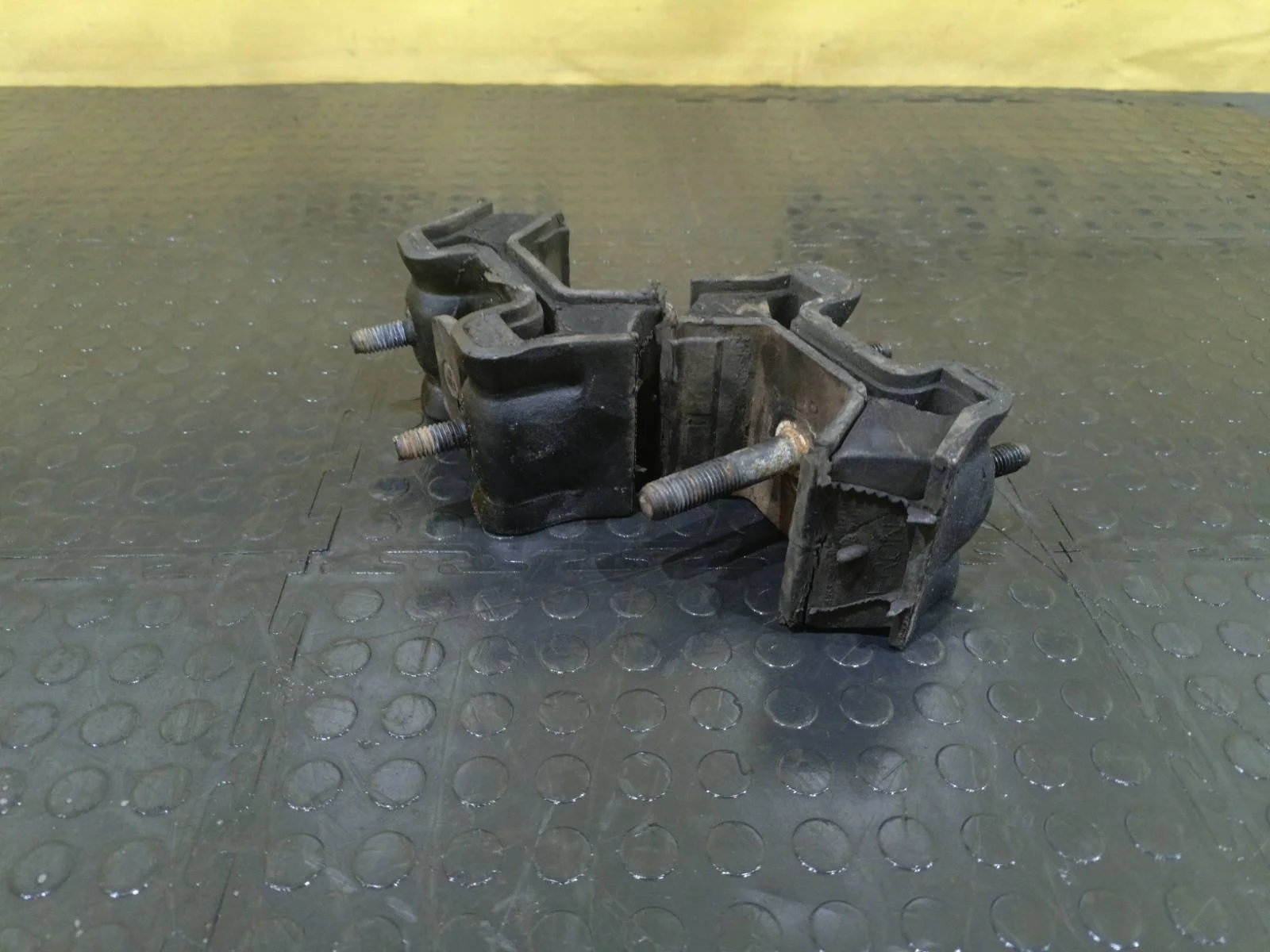 Подушки двигателя Mercedes-Benz ML-Class 2005 W163