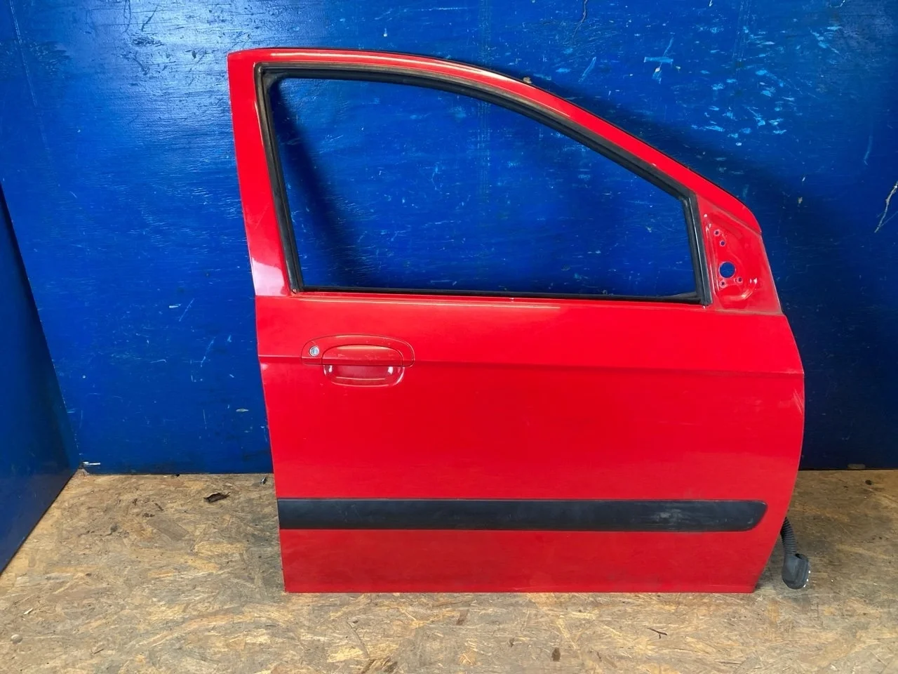Дверь Hyundai Getz 2002-2011 760041C020, передняя правая