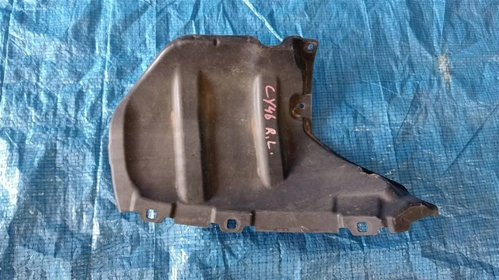 Б.у. пыльник бампера MITSUBISHI LANCER CY4A MITSUBISHI LANCER CY4A