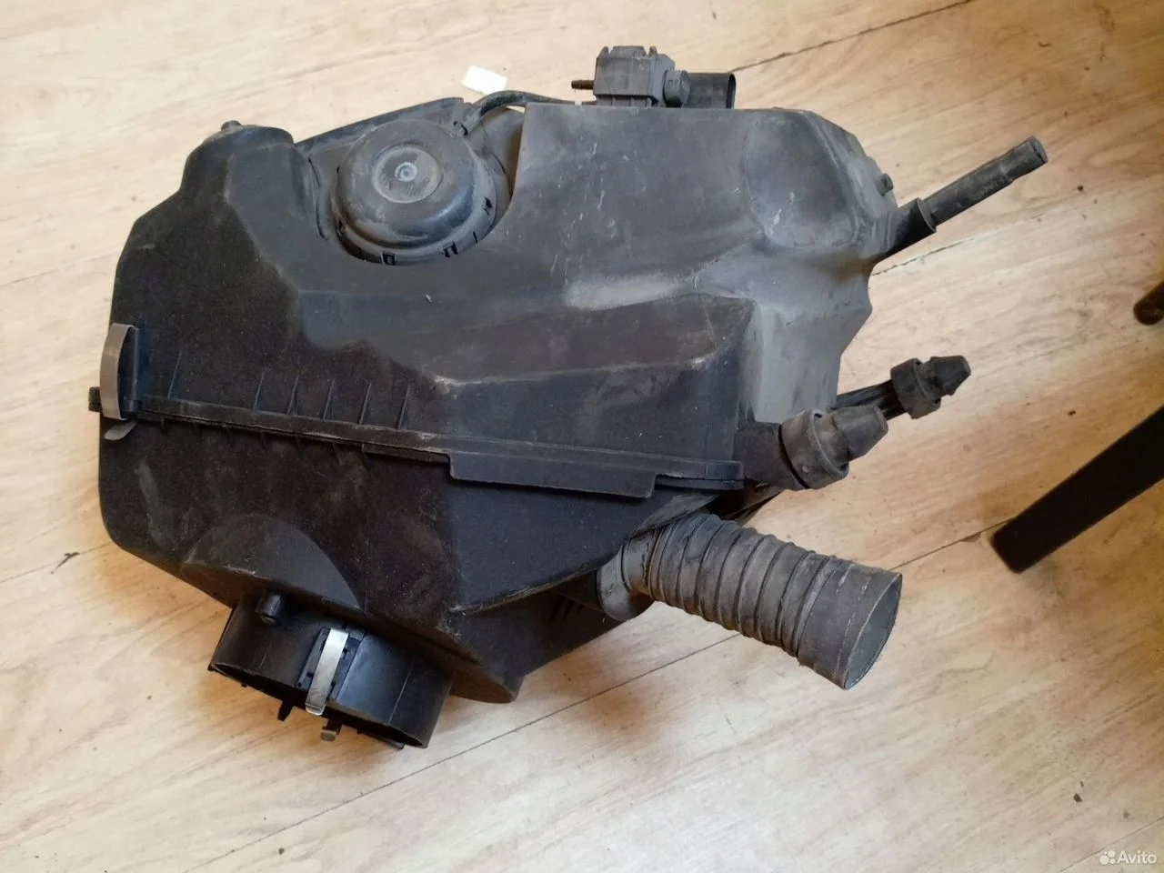 Корпус воздушного фильтра audi a6 c6 4f0133837bc