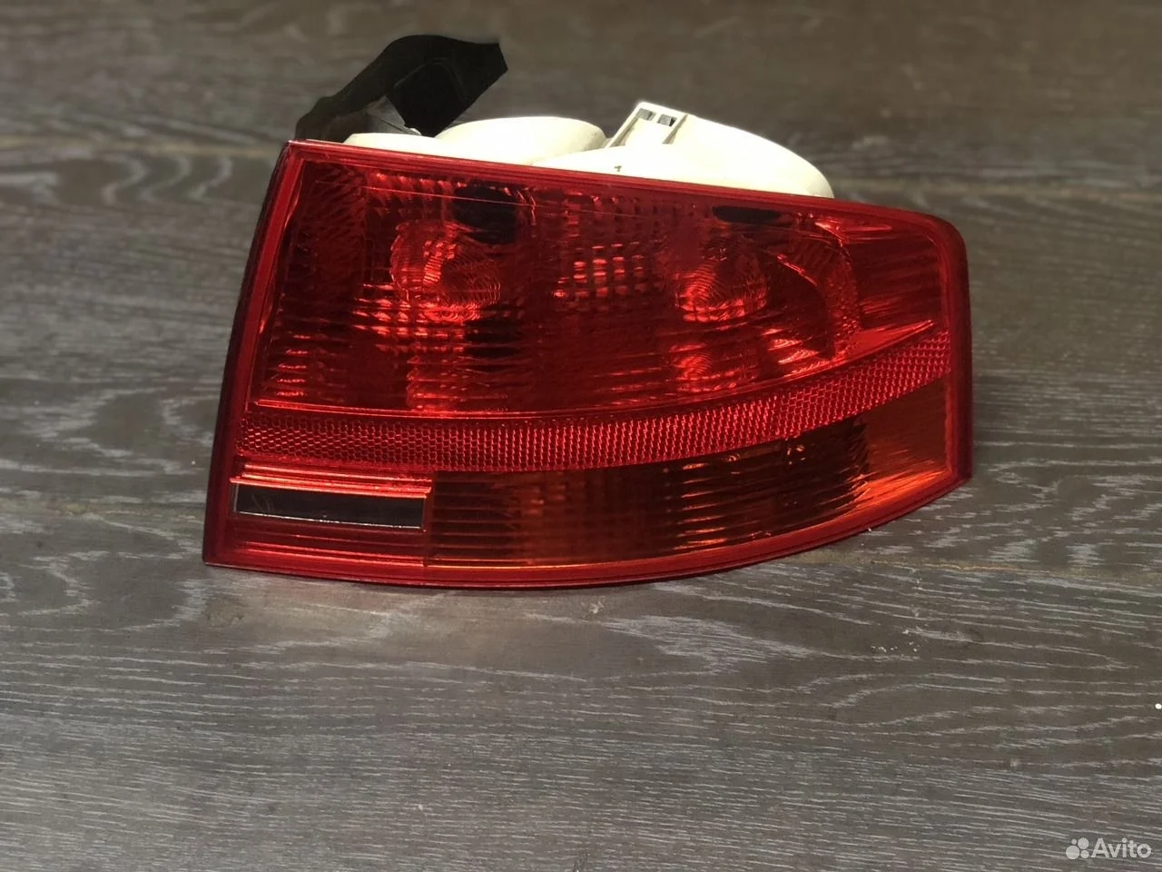 Фонарь задний правый audi a4 b7
