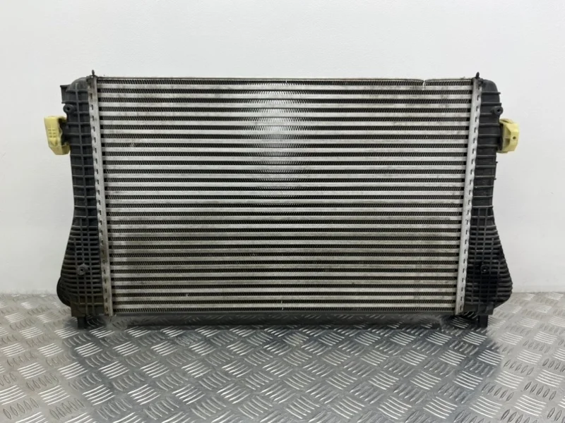 Интеркулер Volkswagen Passat B6