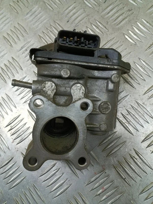 Клапан egr Nissan Navara (D40) 2004-2015 2010 Пикап