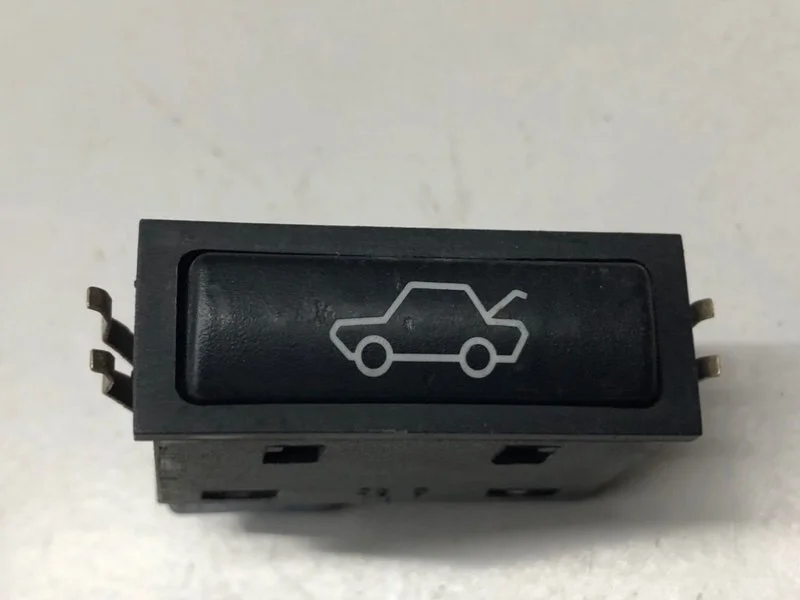 Кнопка открывания багажника Bmw X5 E53 1999