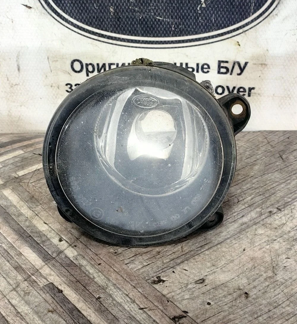 Туманка правая Range Rover L322 05-09