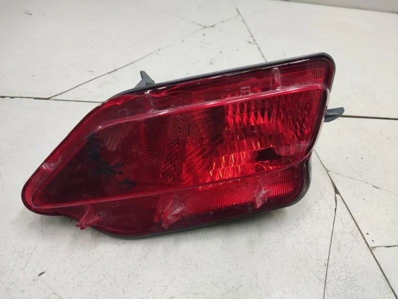 Фонарь противотуманный задний правый Toyota Rav4