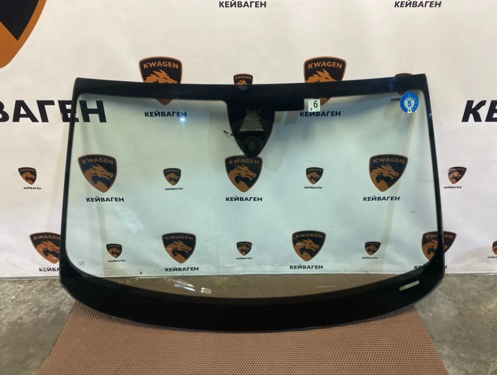 Стекло лобовое Audi A8 2011 D4