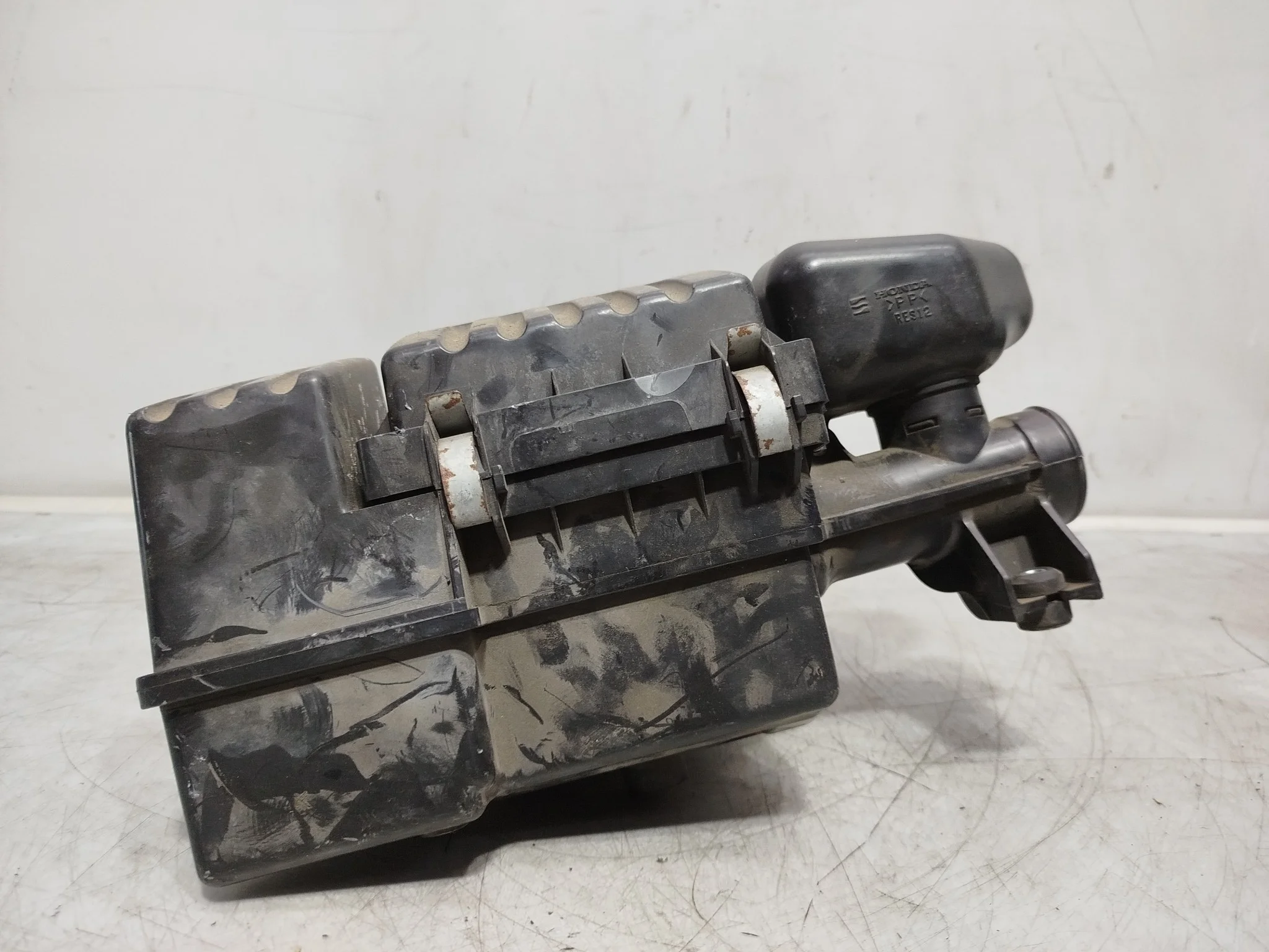 КОРПУС ВОЗДУШНОГО ФИЛЬТРА HONDA AIRWAVE FIT MOBILIO MOBILIO SPIKE PARTNER GB1 GB2 GD1 GD2 GD3 GD4 GJ1 GJ2 GJ3 GJ4 GK1 GK2 L13A L15A 17201PWAJ10