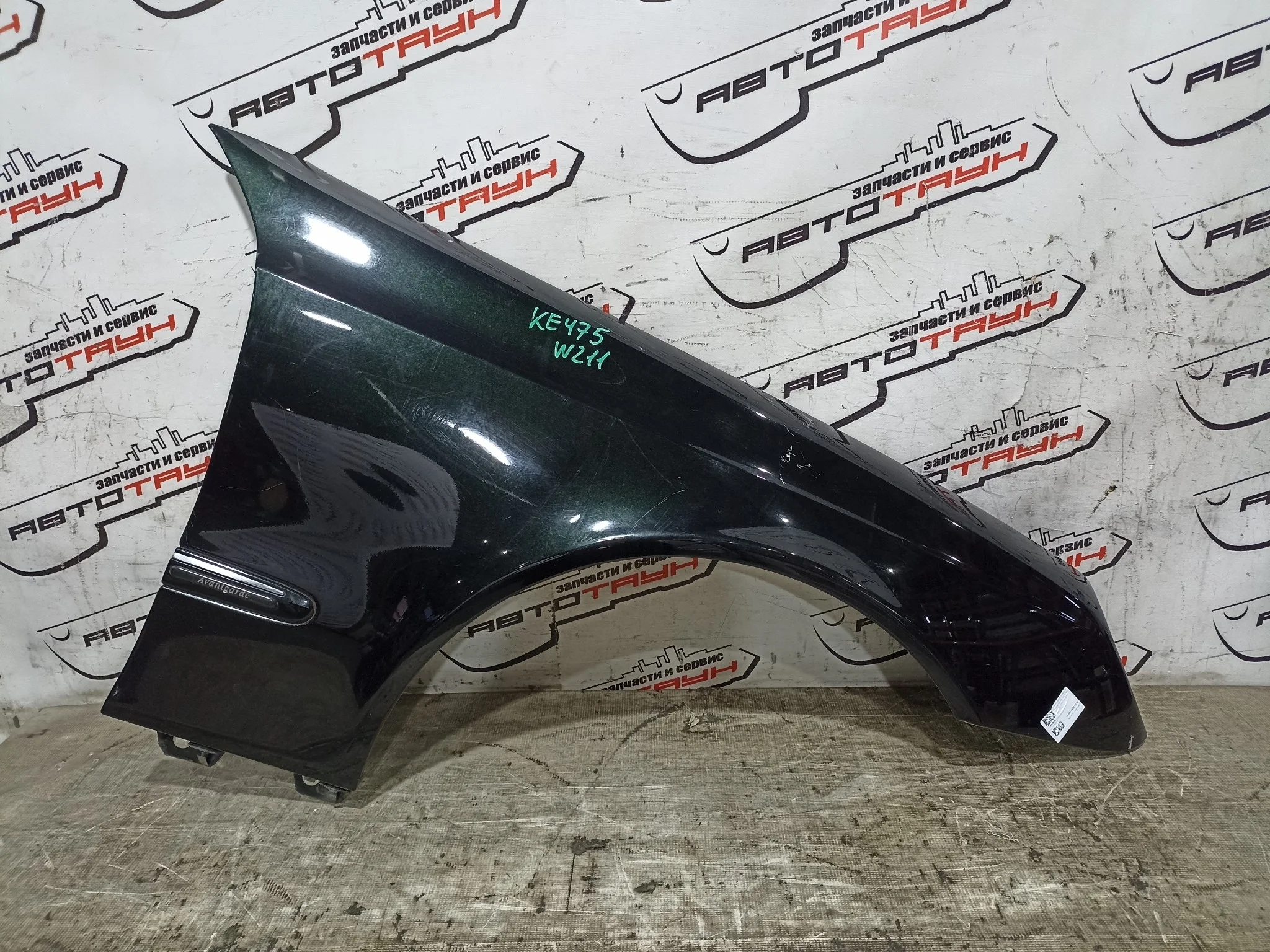 КРЫЛО MERCEDES-BENZ E-CLASS S211 W211 A2118801418 ПЕРЕДНЕЕ ПРАВОЕ черный, 185U KE475