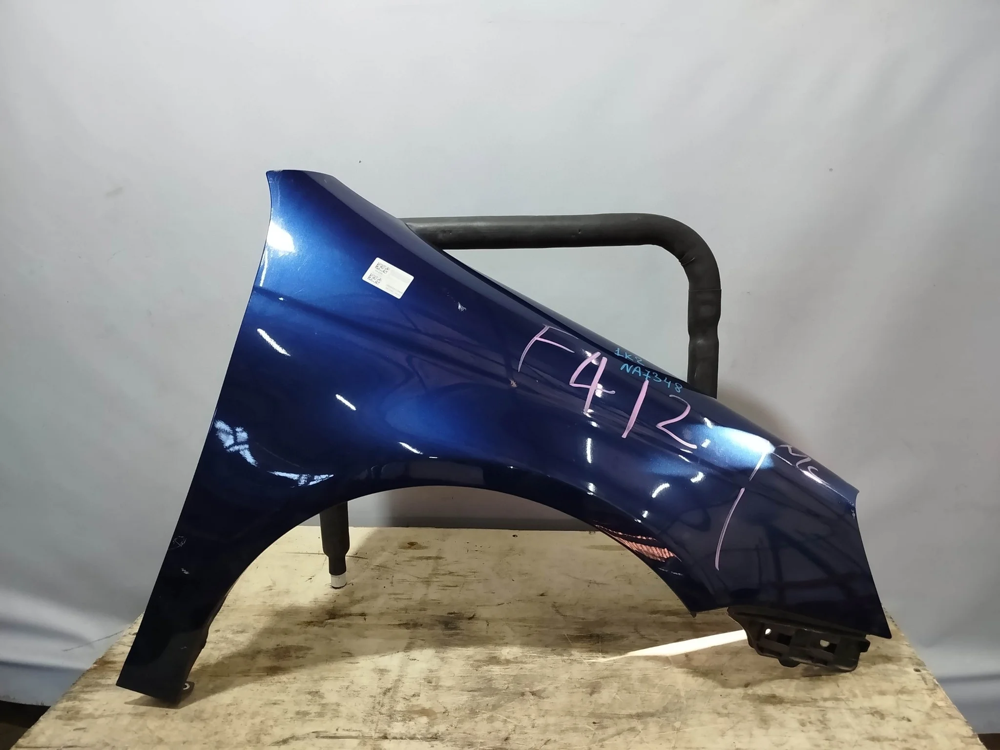 КРЫЛО VOLKSWAGEN GOLF JETTA 1K2 1K5 MK5 1K5821022A ПЕРЕДНЕЕ ПРАВОЕ синий, LD5Q NA7348