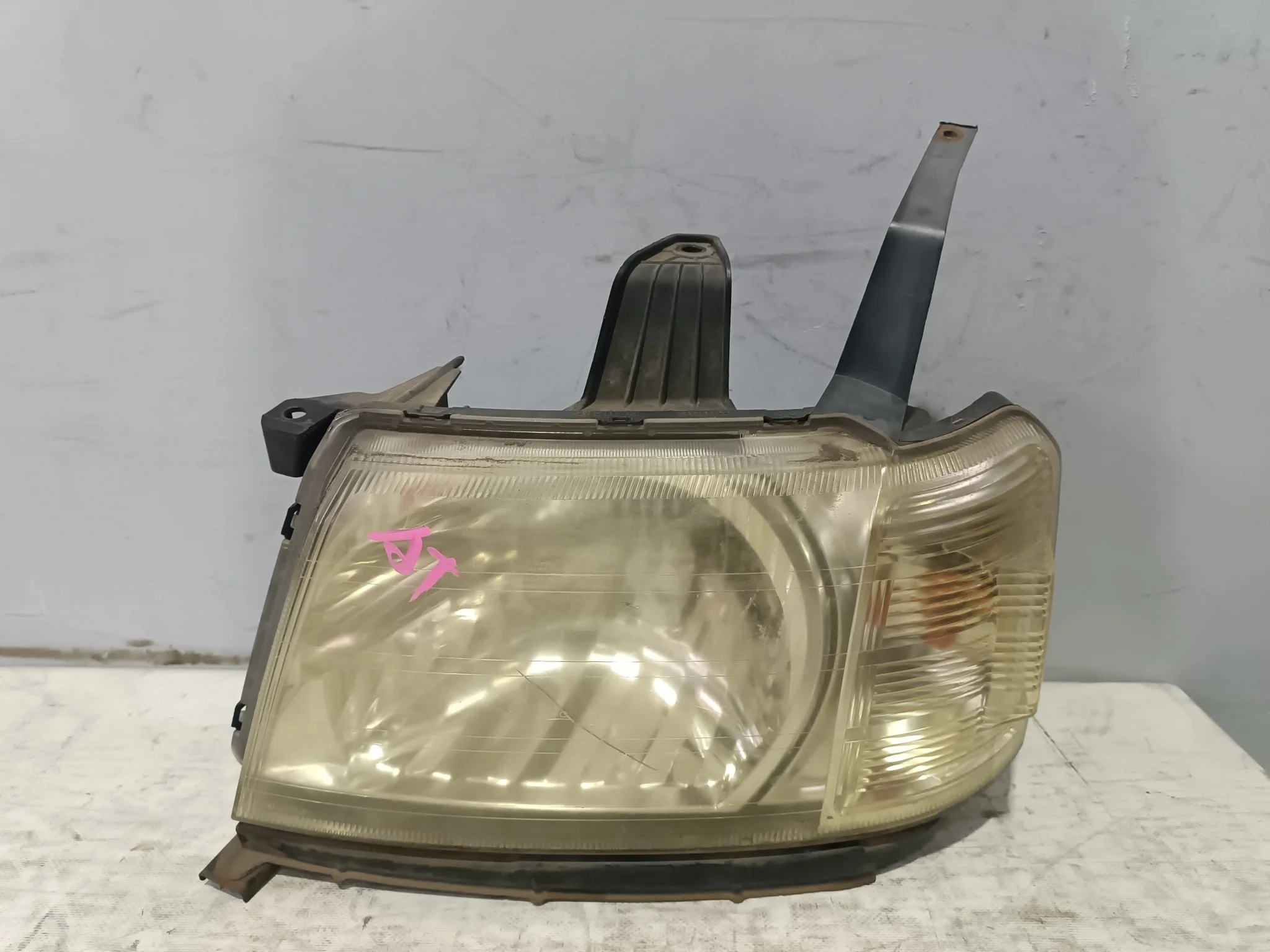 ФАРА HONDA STEPWGN RF3 RF4 1441 1705 XENON ЛЕВАЯ 1 МОДЕЛЬ 33151S7SJ01 NA7573