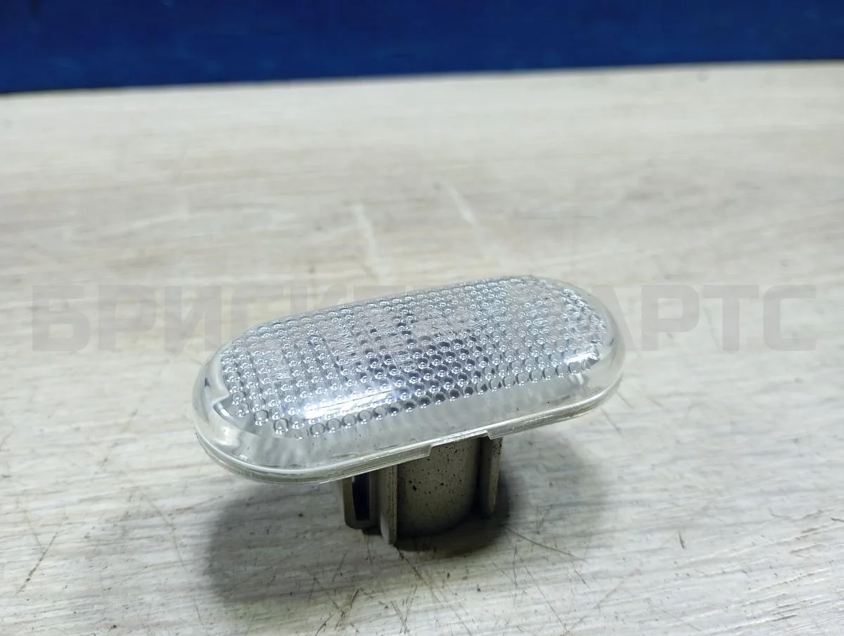 Повторитель в крыло Рено Логан 1  LS0G/LS12