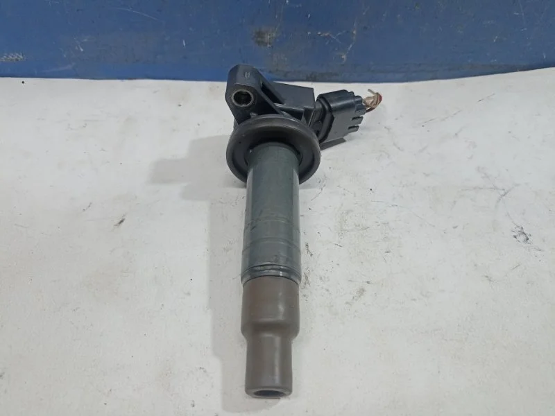 Катушка зажигания Toyota Corolla 2006 90919T2002 E120 1.6 3ZZ