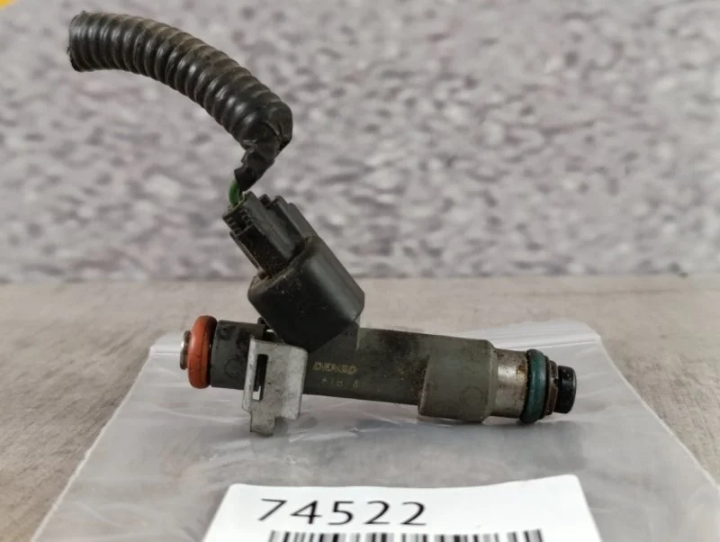 Форсунка топливная Volvo XC90 2008 C_79