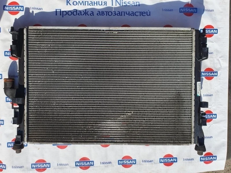 Радиатор охлаждения двигателя Nissan Almera 2014 2140000Q2L G15, передний