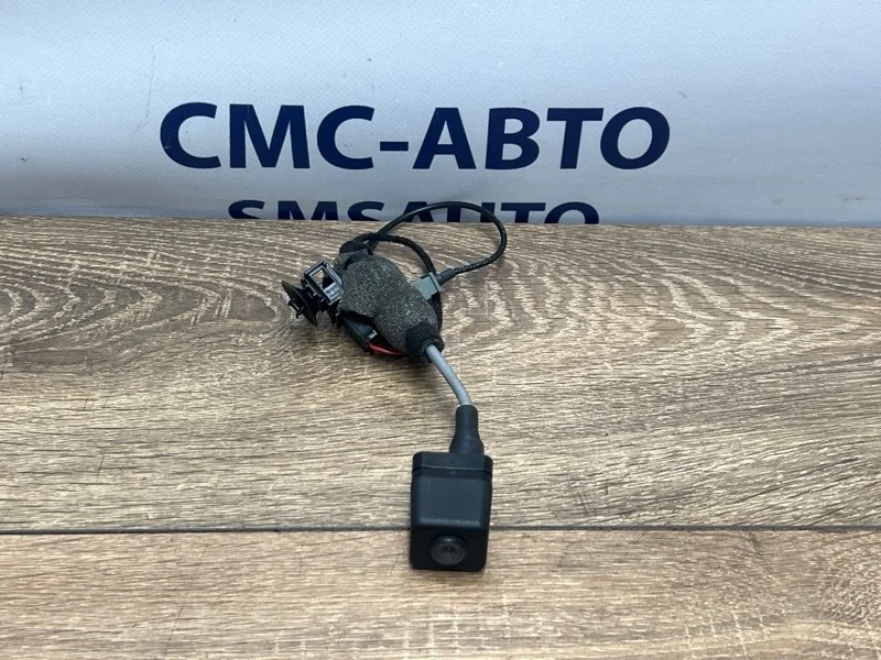 Камера заднего вида Audi A8 8K0980551B D4 3.0 CGW, задняя
