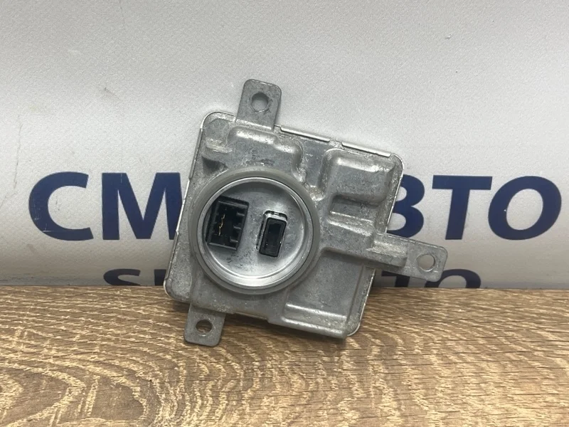 Блок розжига ксенона Volkswagen Touareg 8K0941597E NF 3.6