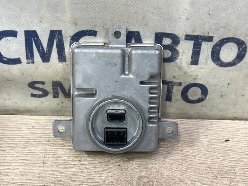 Блок розжига ксенона Audi A8 2012 8K0941597C D4 3.0 CGW