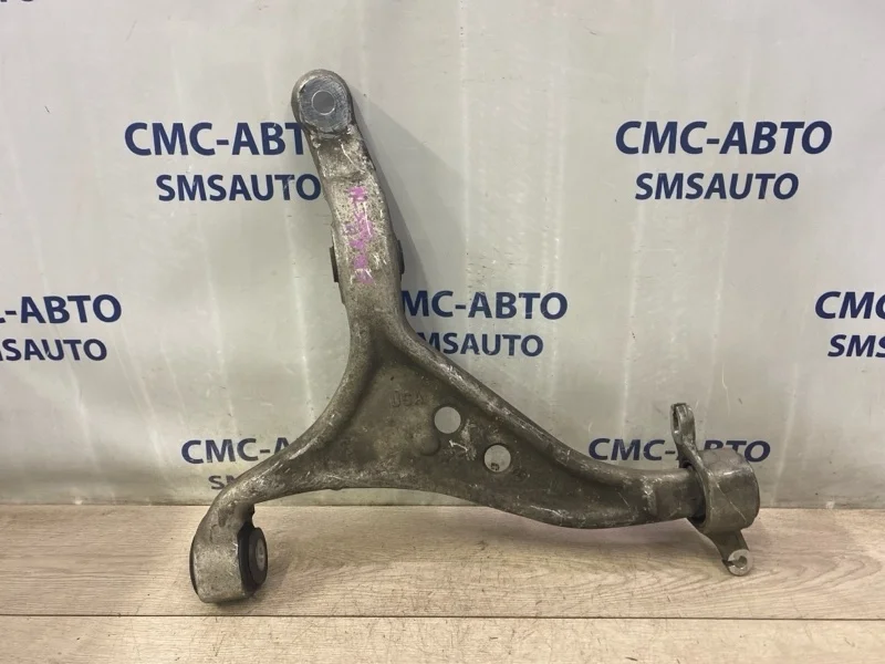 Рычаг нижний Mercedes-Benz Ml A1663300207 W166 642.826, передний правый