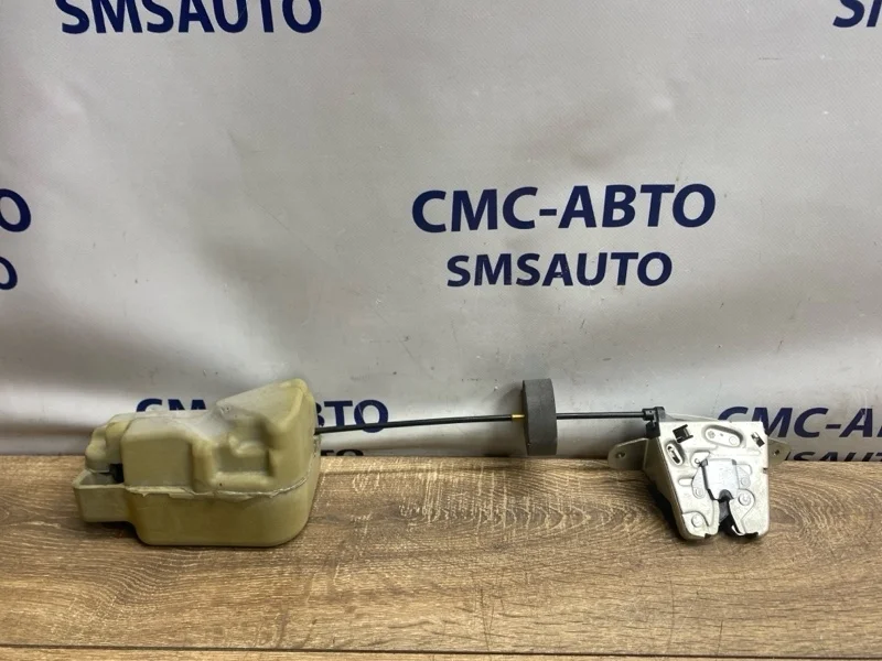 Замок багажника Mercedes-Benz Ml A2047500060 W166 642.826