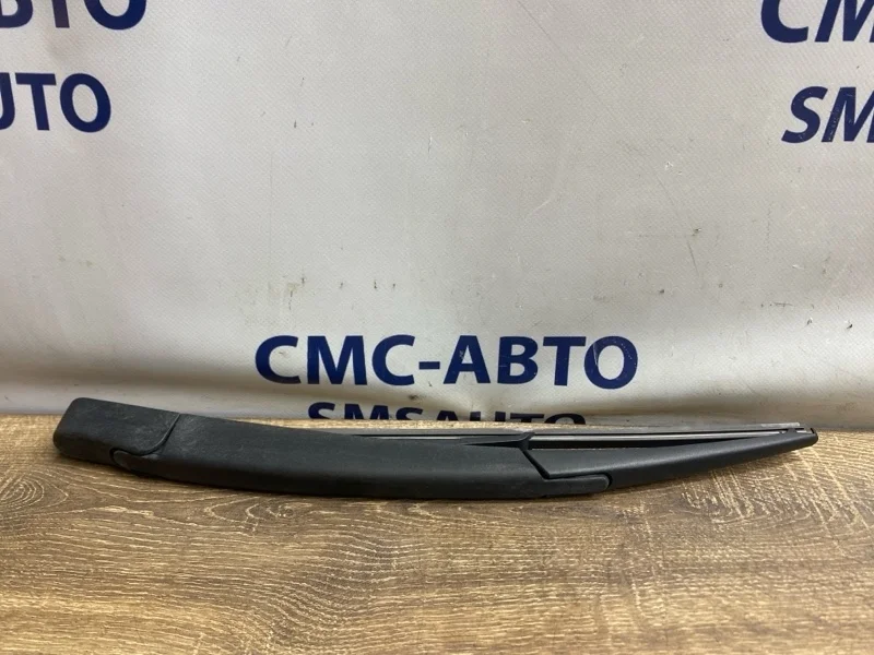 Поводок стеклоочистителя Mercedes-Benz Ml A1648200744 W166 642.826