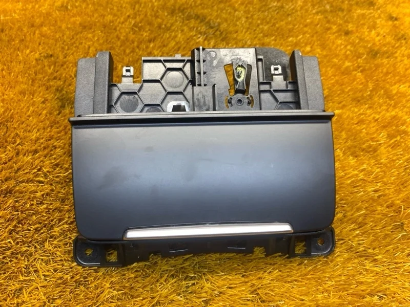 Пепельница Audi A4 2014 B8/8K