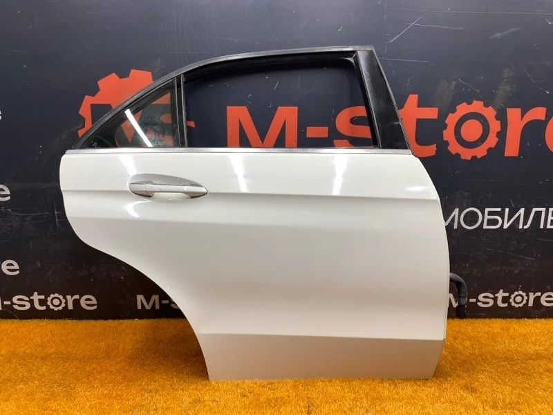 Дверь Mercedes-Benz -class 2013 W212