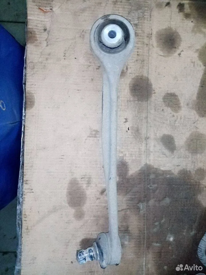 Рычаг передний верхний правый Audi Q5 I рестайлинг (2012—2017)
