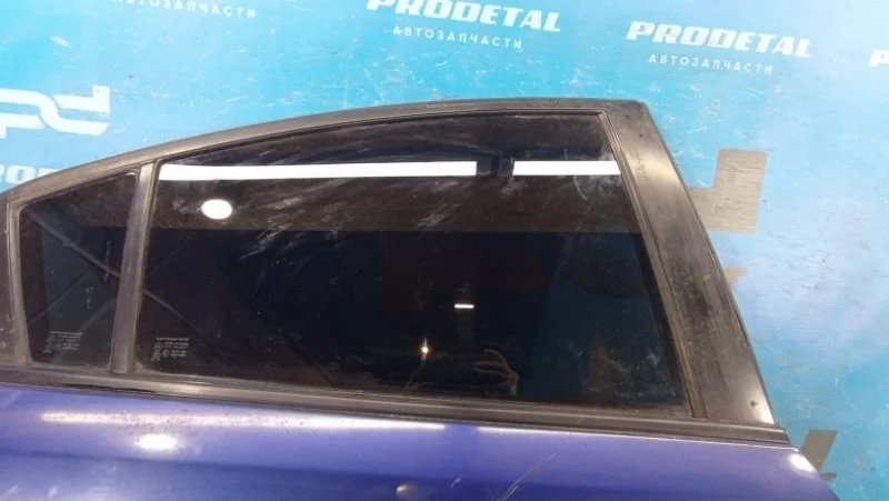 Стекло двери заднее правое Mazda 3 BK 2002-2009