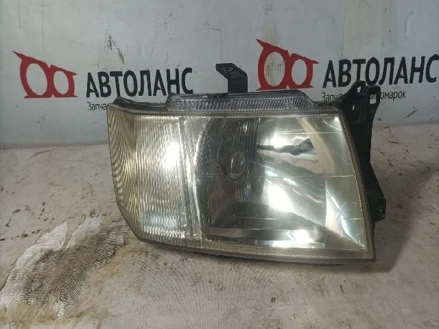 Фара правая N84W MITSUBISHI CHARIOT GRANDIS N8 / N9 1997-2003, SPACE WAGON N94W 1997-2004