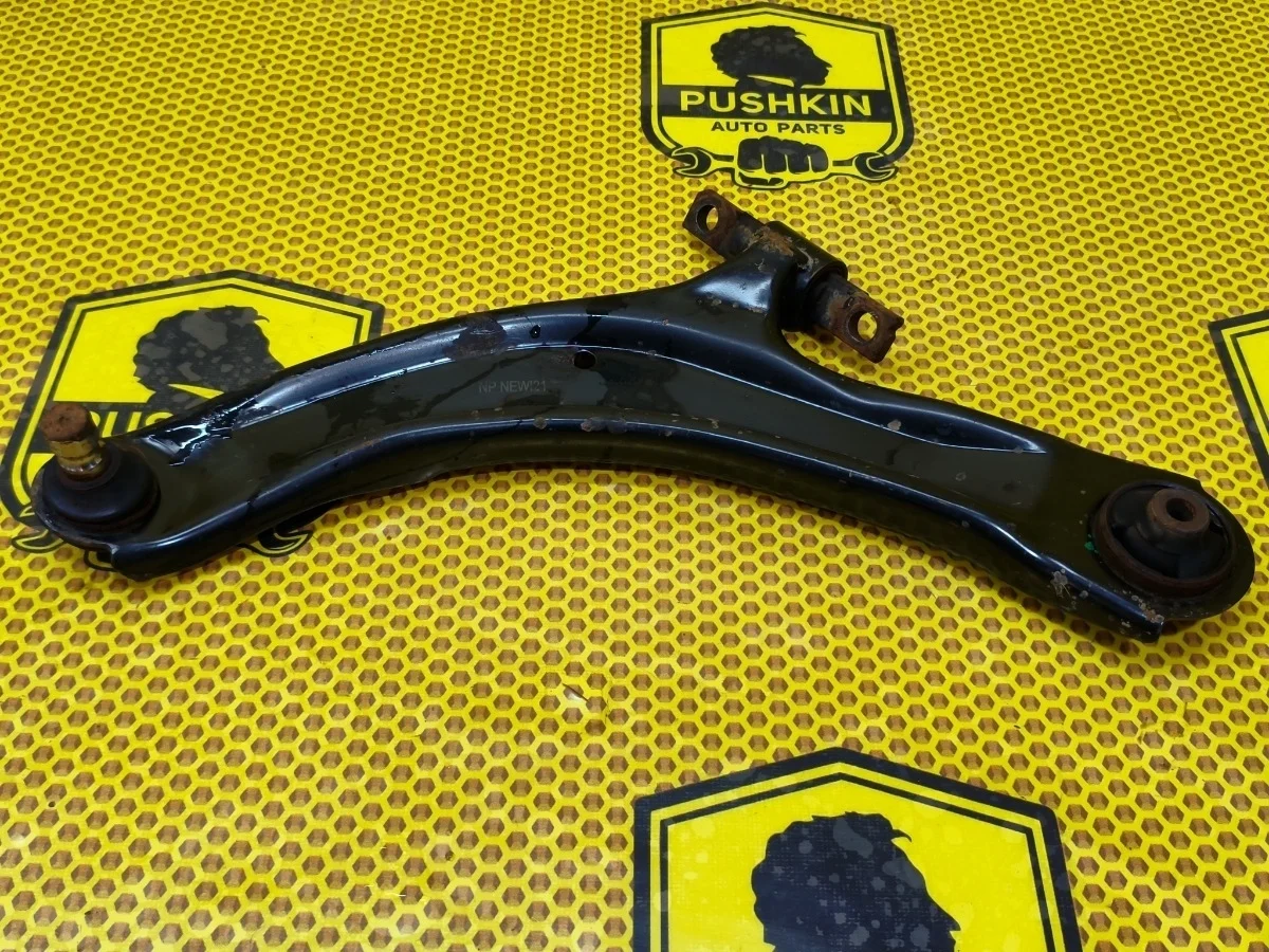 Рычаг нижний Nissan Qashqai 2012 J10