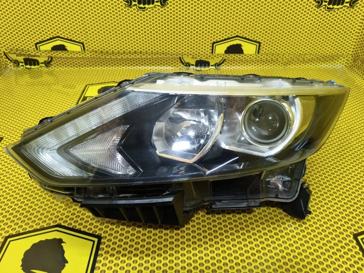 Фара Nissan Qashqai 2018 J11