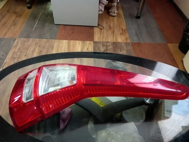 Фонарь Honda CR-V 3 2007-2012