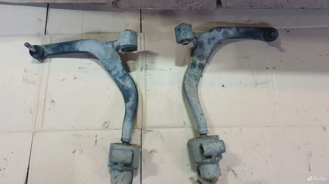 Рычаг передний Инфинити FX35 FX45 S50