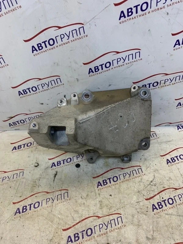 Кронштейн двигателя MB GL450 2013 X166