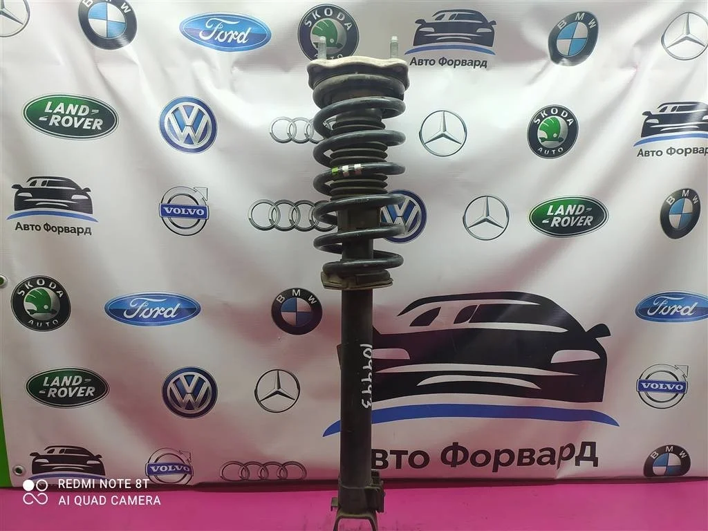 Стойка передняя амортизатор MB W205 2014-2023
