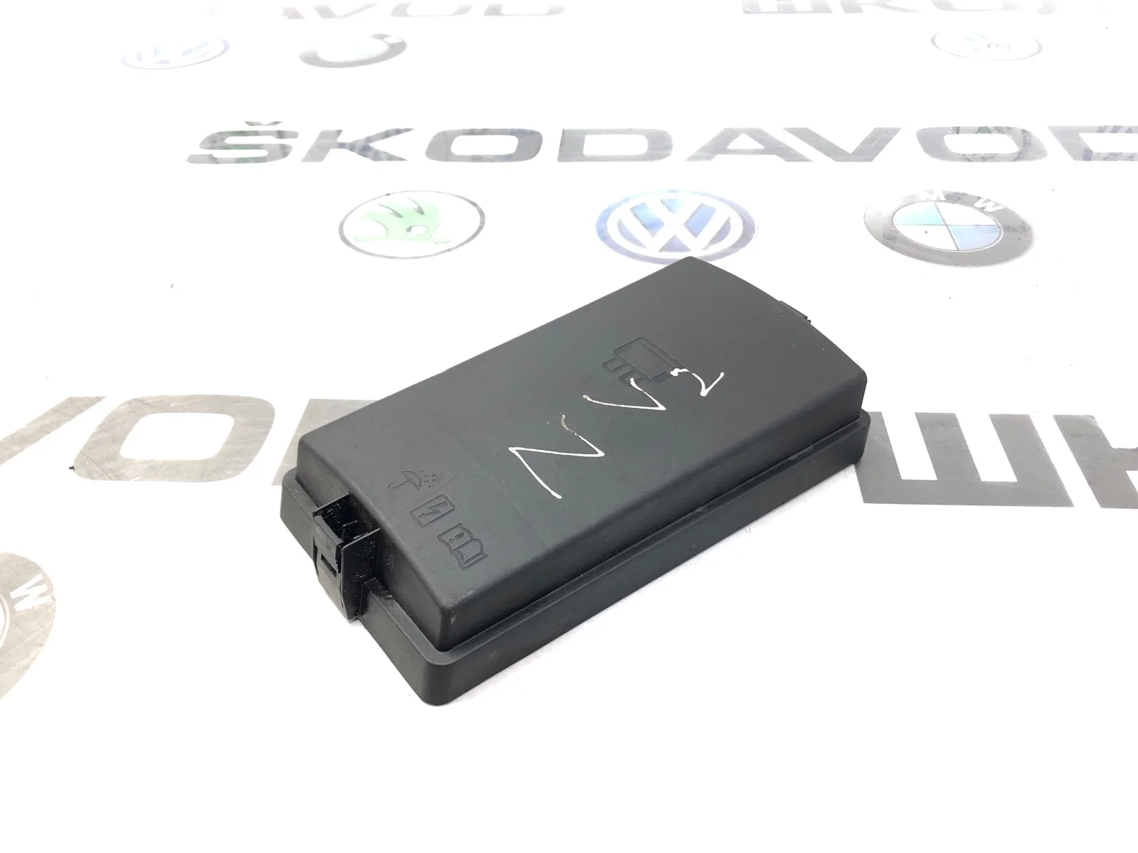 Крышка блока предохранителей Skoda Octavia Rs 2014 5Q0937132B A7 (5E)