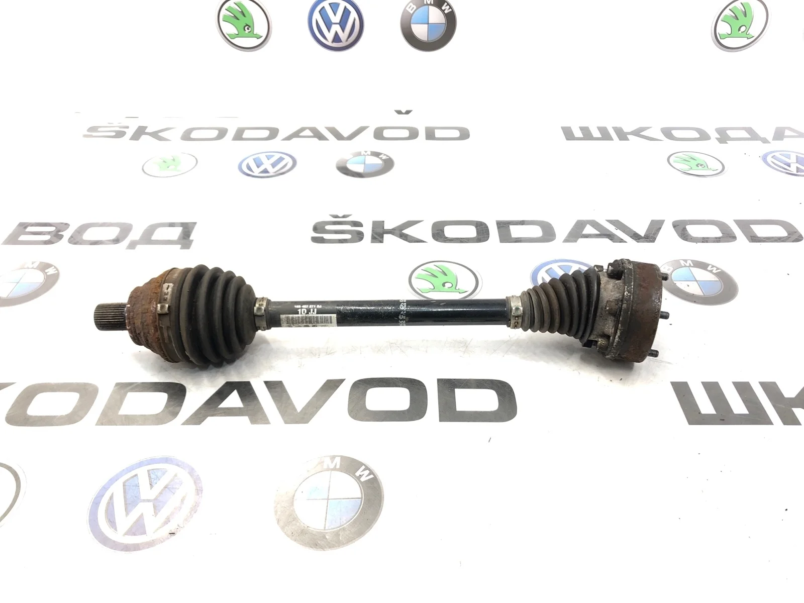 Привод МКПП Skoda Octavia 2011 1K0407271DJ A5 (1Z) 1.6 BSE, передний левый