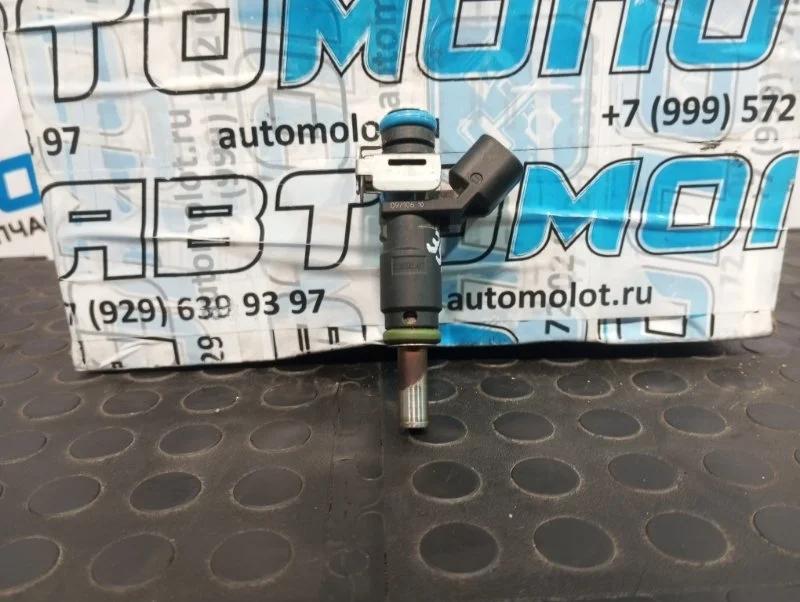 Форсунка топливная Chevrolet Cruze J300 F16D4