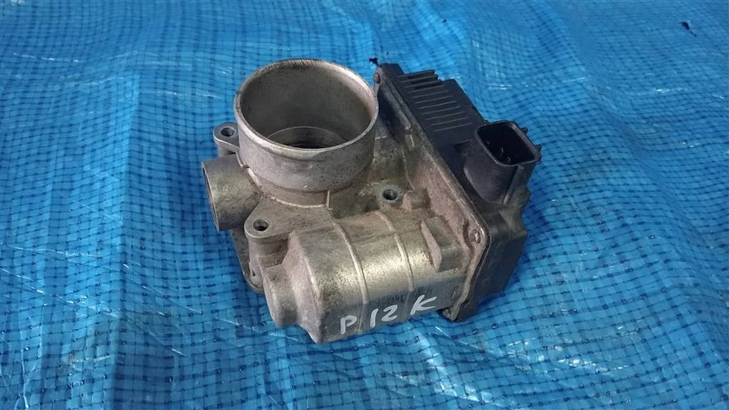 Б.у. дроссельная заслонка NISSAN PRIMERA P12 NISSAN PRIMERA P12