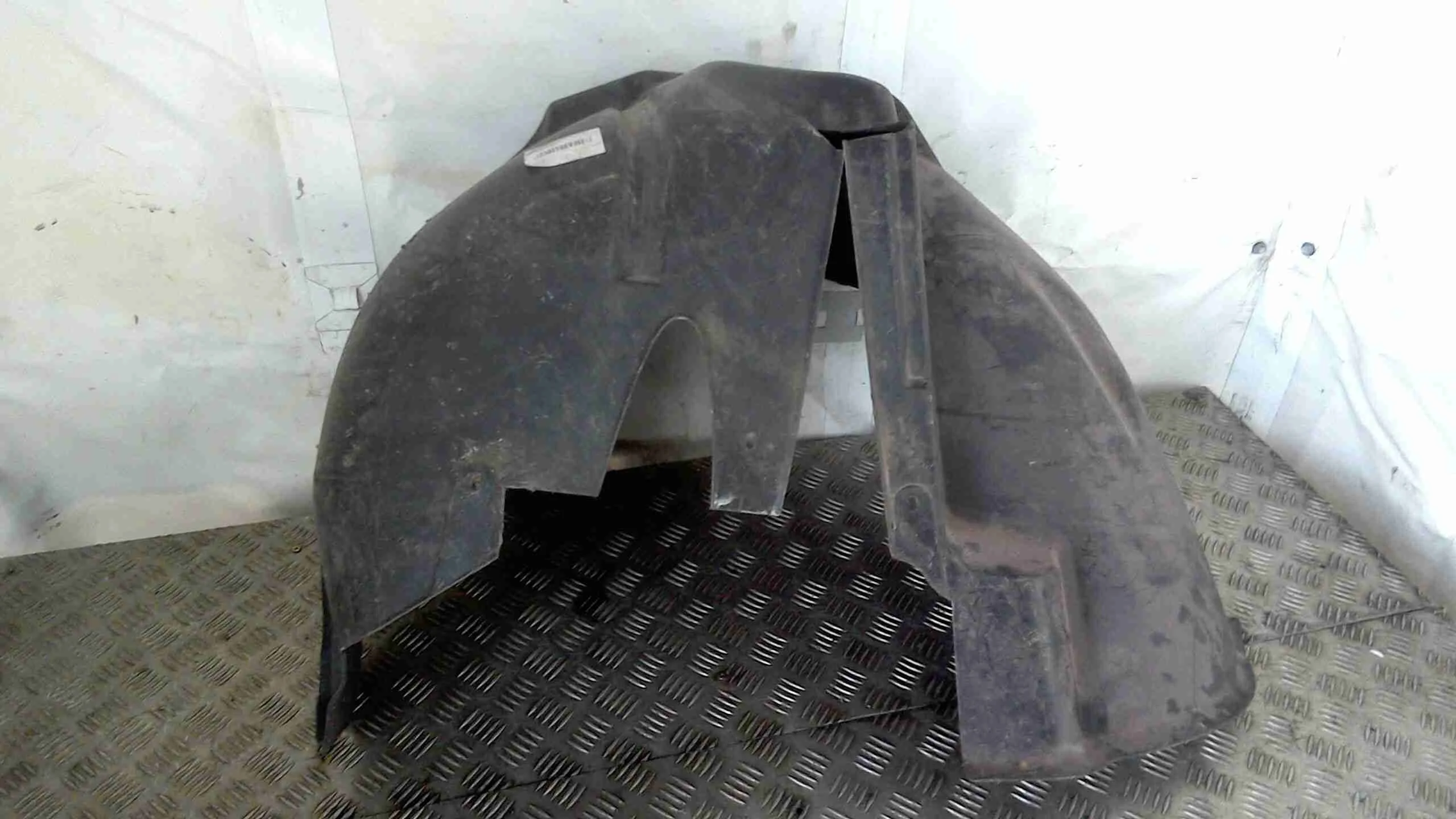 Защита арок задняя левая (подкрылок) Volkswagen Passat B5+ (3B) 2000-2005 рестайлинг 2003