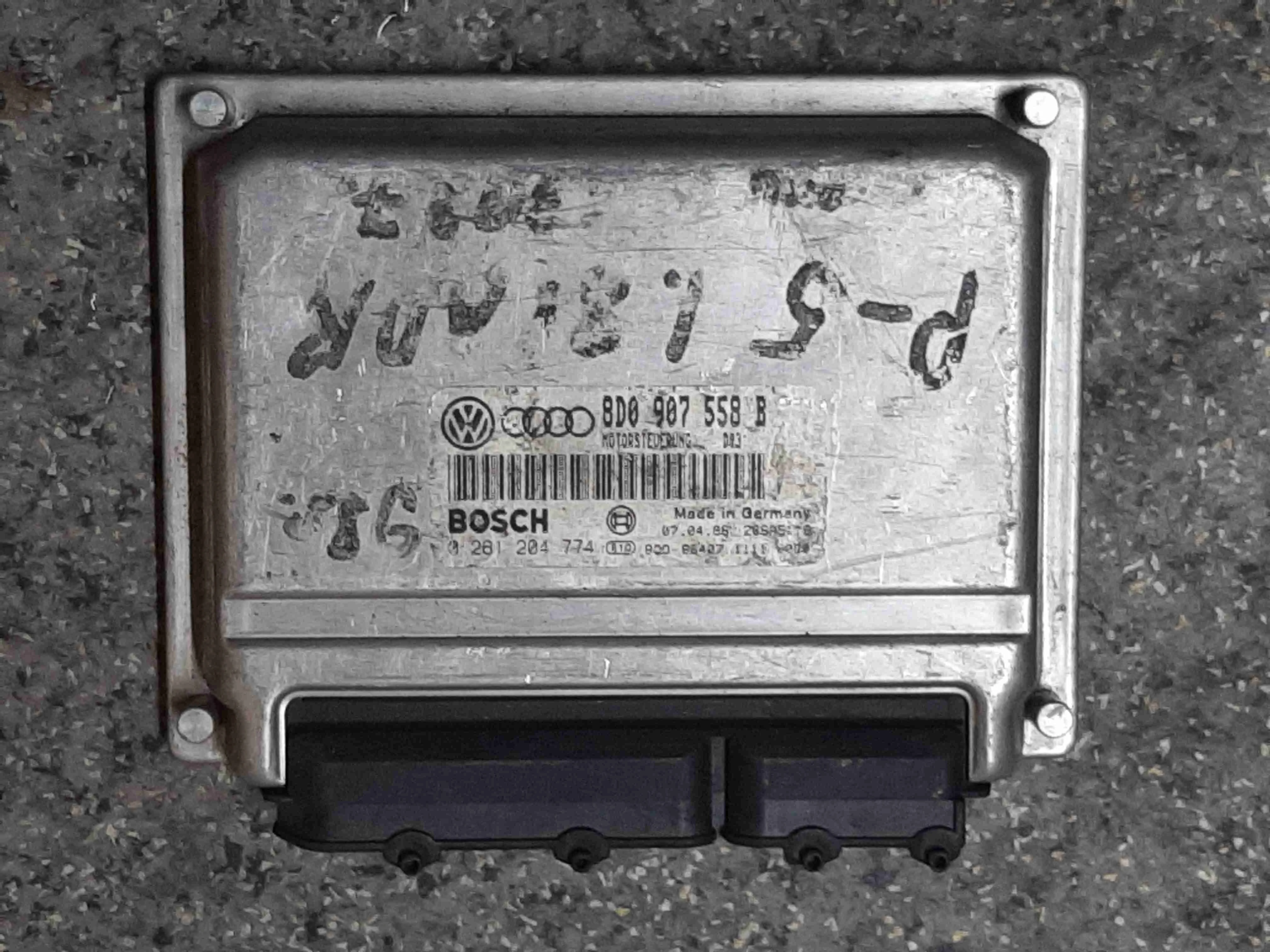 Блок управления двигателем Volkswagen Passat B5 (3B) 1996-2000 1998 1,8 Бензин