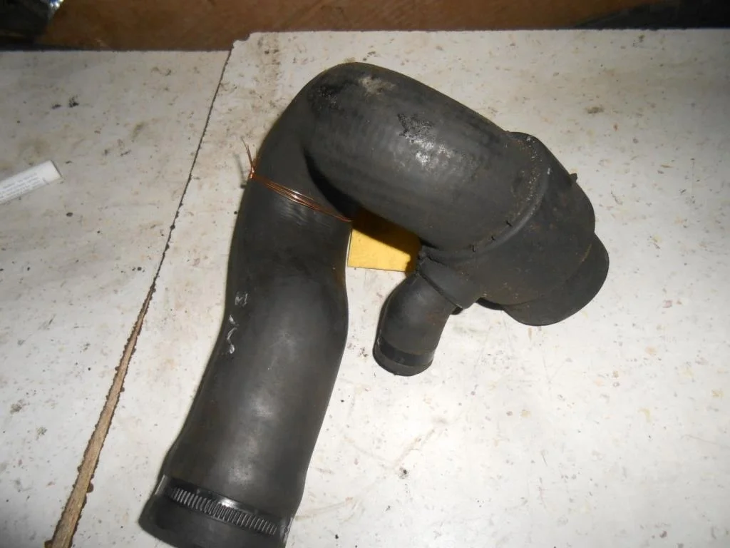 Патрубок интеркулера Volkswagen Passat B5 (3B) 1996-2000 1999 1,8 Бензин