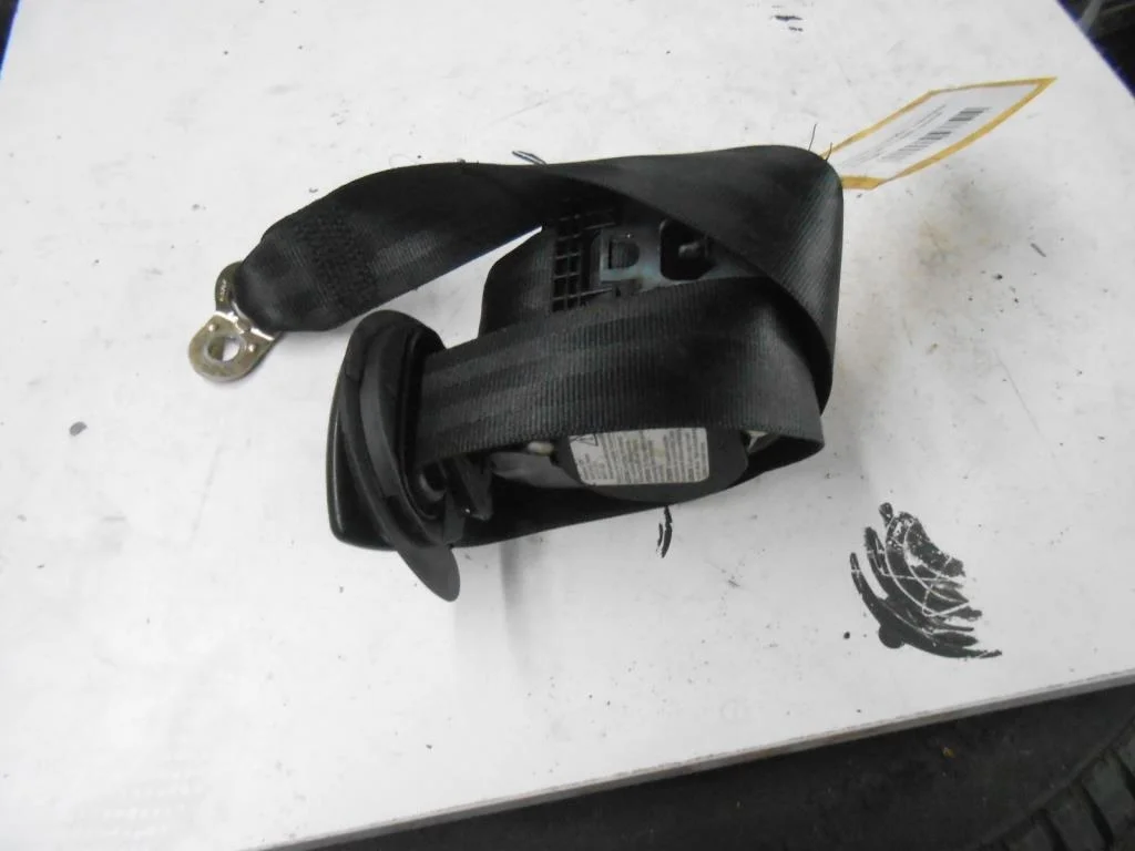 Ремень безопасности Volkswagen Golf V (1K) 2004-2009 2004