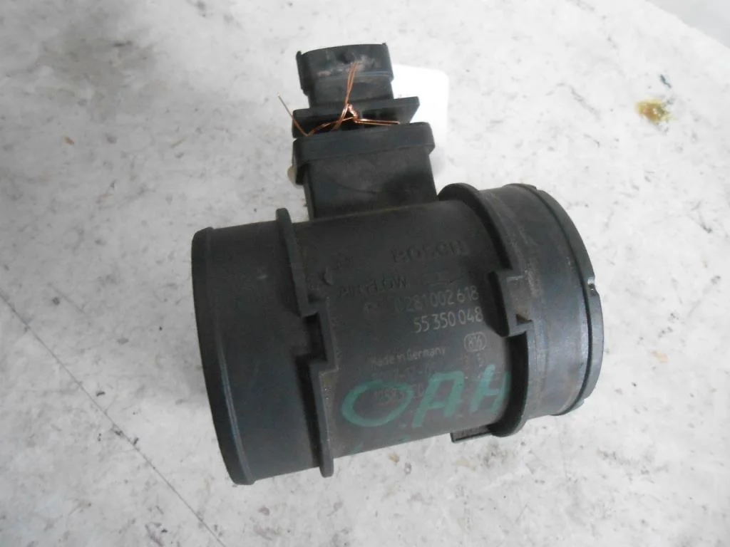 Расходомер воздуха Opel Astra H 2004-2007 2006 1,3 Дизель