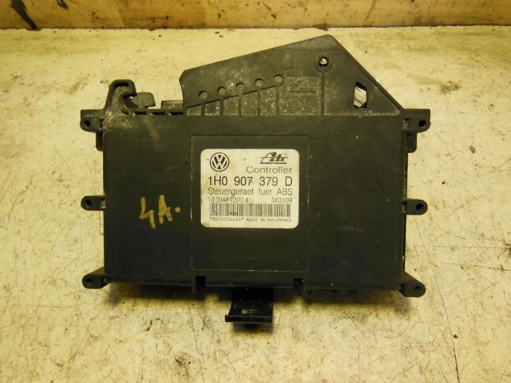 Блок управления ABS Volkswagen Golf III (1H) 1991-1997 1994