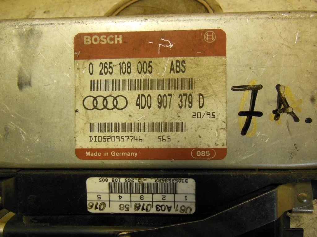 Блок управления ABS Audi A4 B5 (8D) 1994-1999 1997